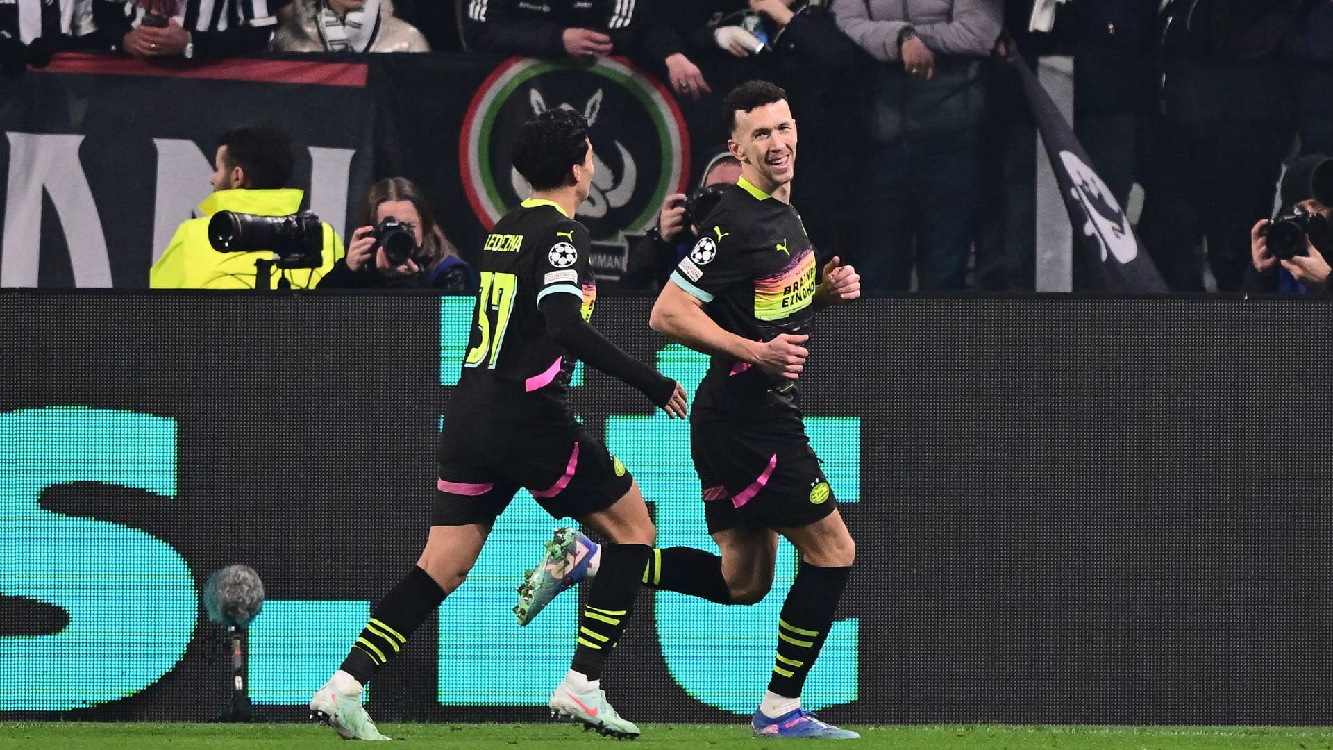 布莱顿女足 布莱顿女足